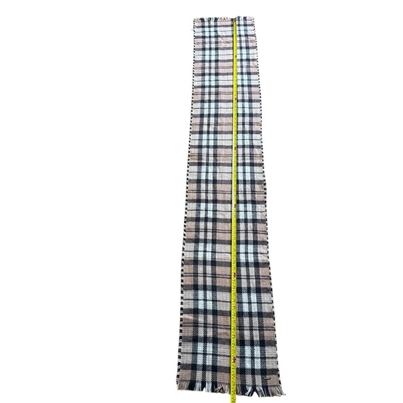 Steve Madden Black and Tan Plaid Scarf classic luxury neutral women’s - Picture 4 of 8